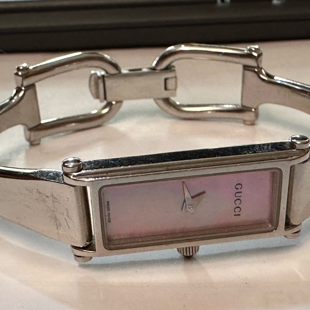 Gucci Silver Women's Bracelet Watch